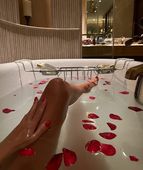 Alina Lobacheva onlyfans leak nudes