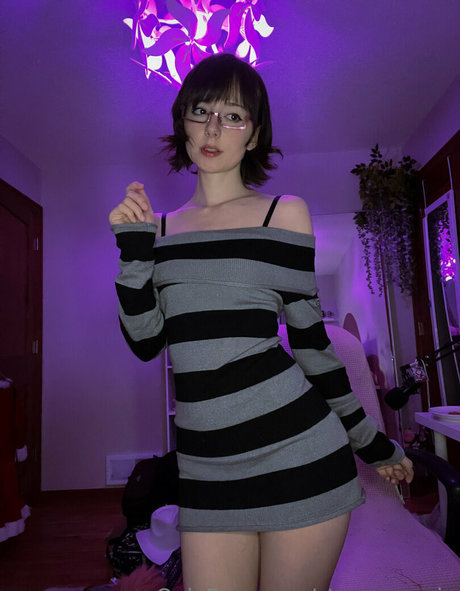 starryxmarie onlyfans pictures