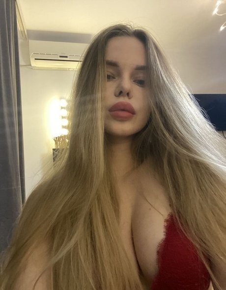 Tasya Mikhailova onlyfans content type