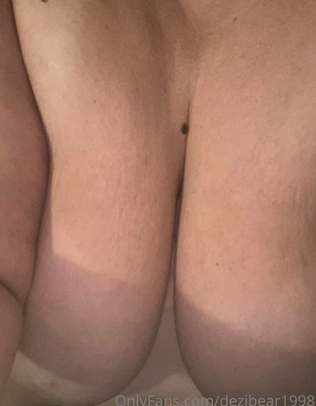 dezibear1998 on onlyfans