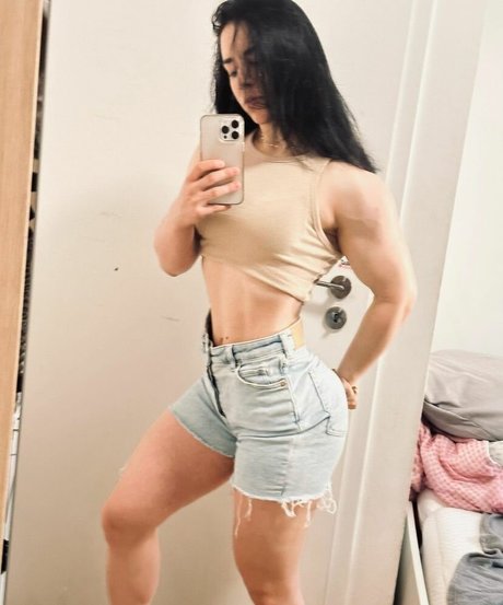 courtney01 onlyfans naked