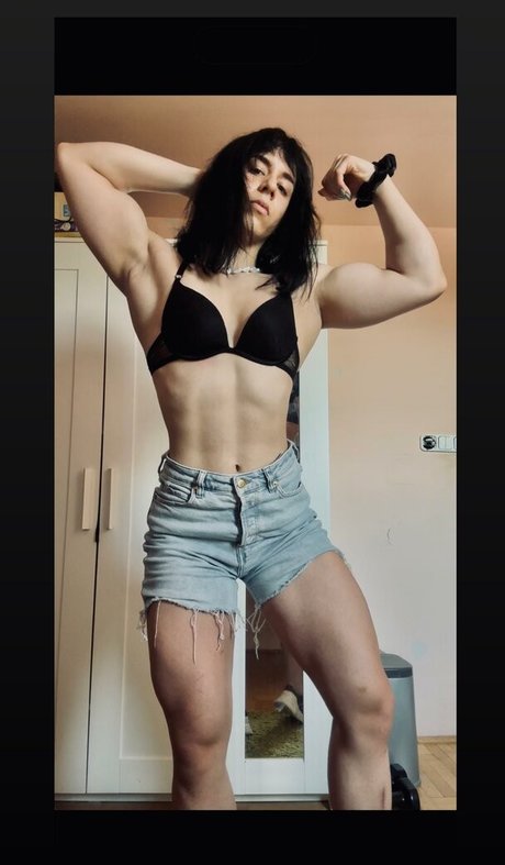 courtney01 on onlyfans