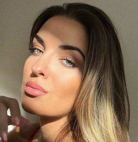 CARA Loves Lingerie onlyfans uncensored