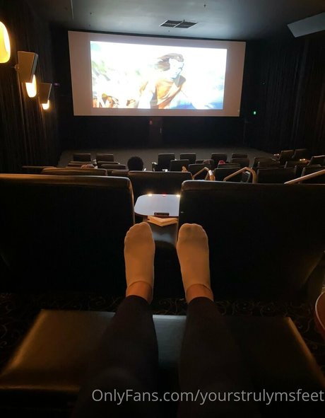 yourstrulymsfeet nude leaks onlyfans