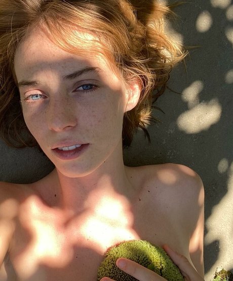 Maya Hawke leaked porn onlyfans