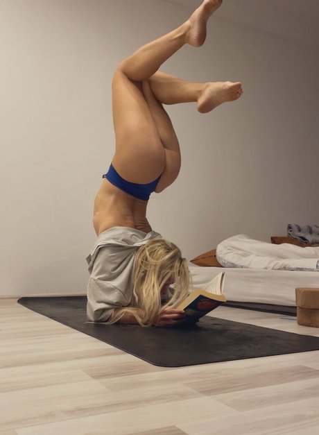 Tunaapari onlyfans striptease