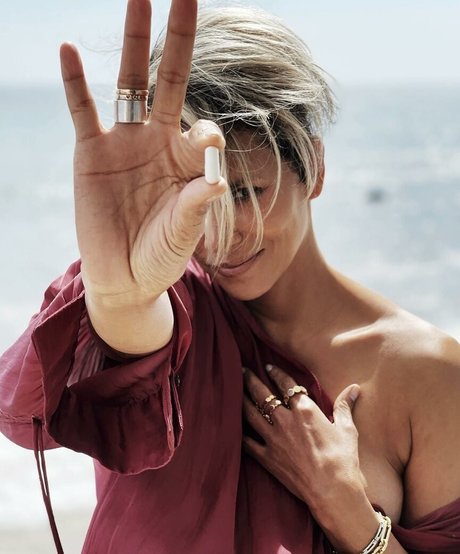 Halle Berry onlyfans naked leaks