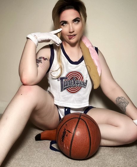 sammidodgermines onlyfans strip tease