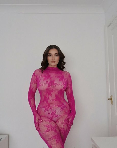 sammiewarren onlyfans model images