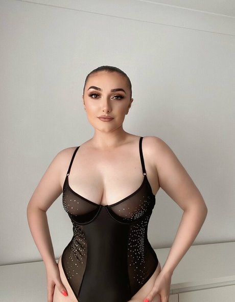 sammiewarren nude leaked onlyfans