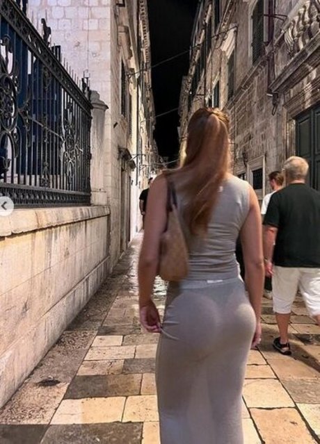 Oliva Grace Herring onlyfans post