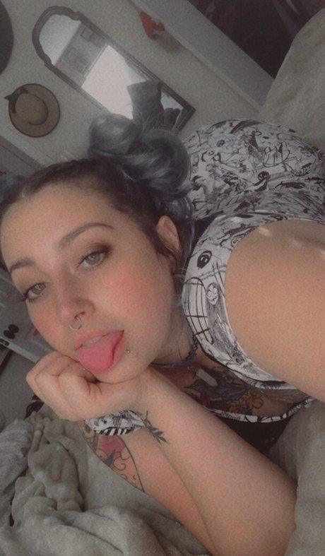 Slyvampyre only fans sex