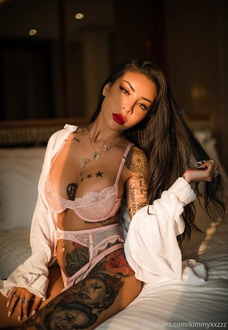 kimmyxxzzz onlyfans content type