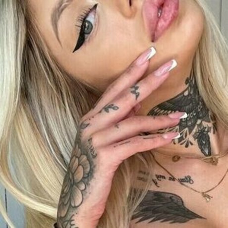 nikolnatuniewicz onlyfans desnuda