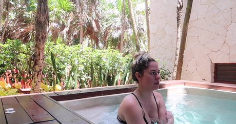 Ashley Alban on onlyfans