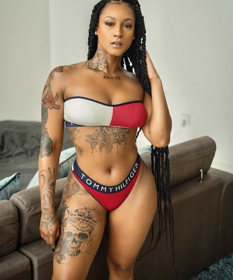 Mizz Twerksum onlyfans leaks xxx