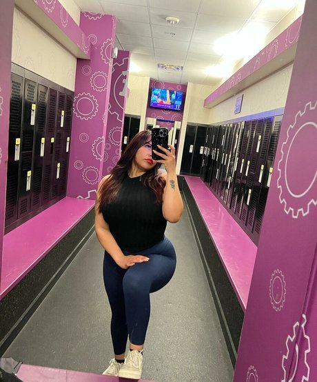 Wendymilkies nude onlyfans pics