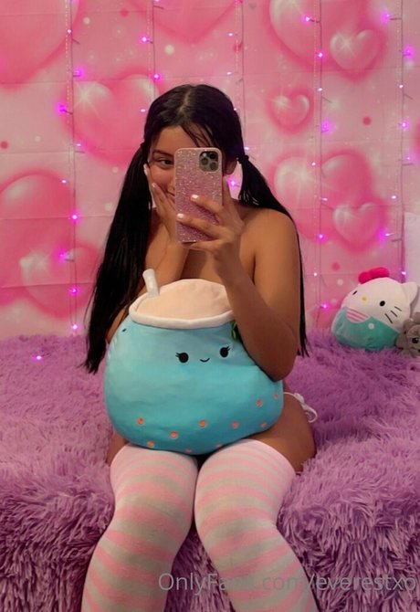 everestxo onlyfans strip tease