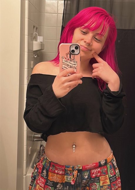 Bloob3rry onlyfans leaked pictures