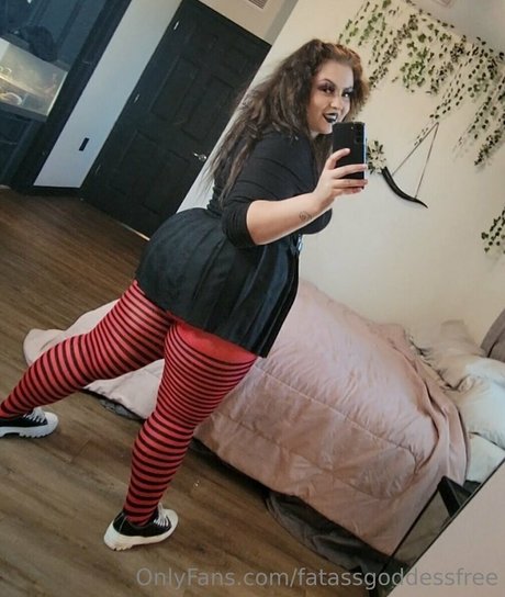 fatassgoddessfree onlyfans gratis