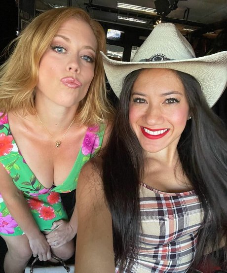 Chrissie Mayr onlyfans joi