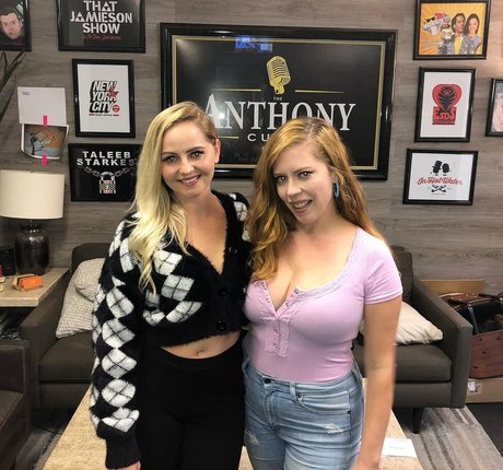 Chrissie Mayr nude leak onlyfans