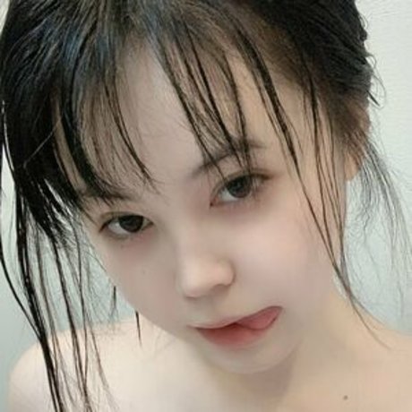 Annie Leonhardt onlyfans nude leak