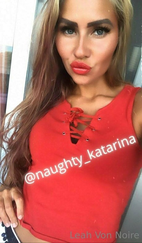 leahvonnoirefree onlyfans leak