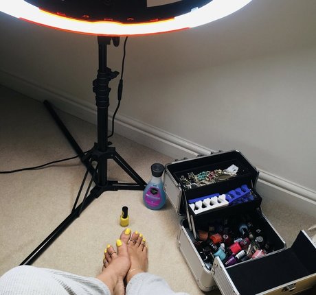 feetworthfollowing leaked onlyfans free