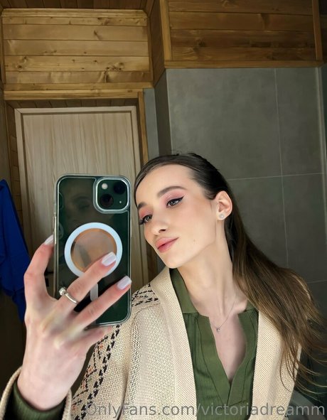 victoriadreamm onlyfans sex tape