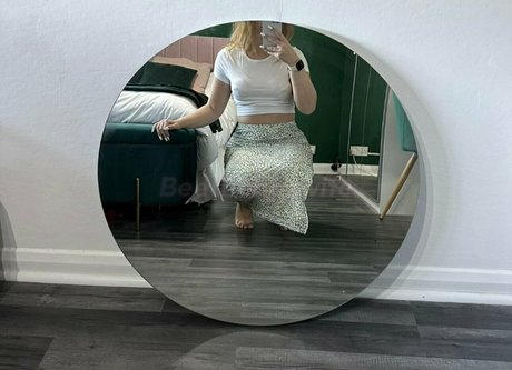 BeeTheHotwife new onlyfans leak