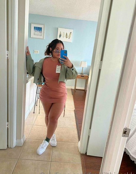 freelilthiccckk nude only fans leaks