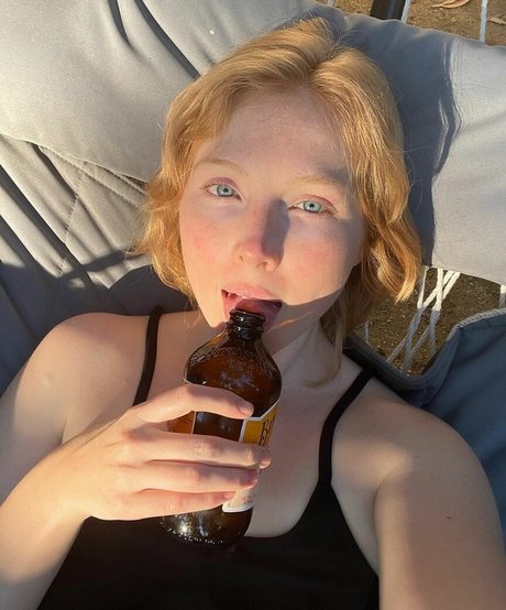 Molly Quinn onlyfans naked leak