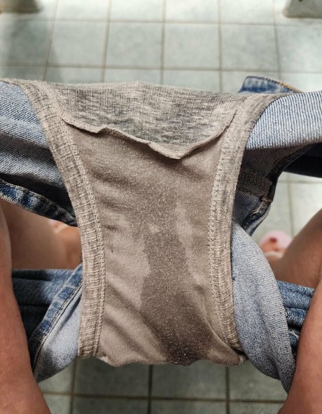 Allie Rivers strip onlyfans