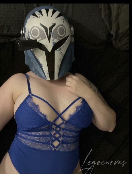 Curvy Nerd Penny only fans pic