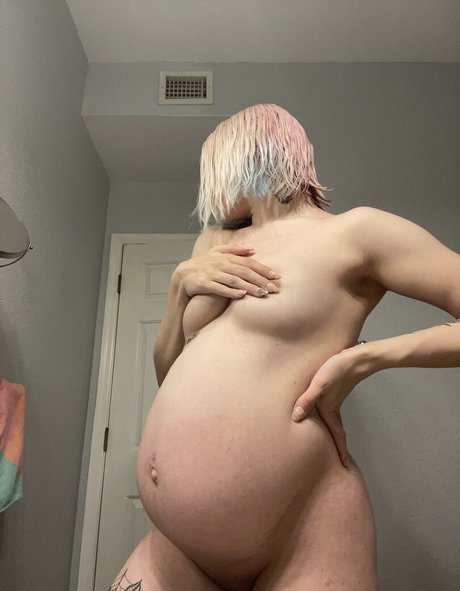 Peachy Shea only fans pictures