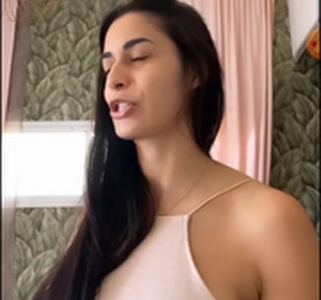 Shirin Azami onlyfans pics leaked