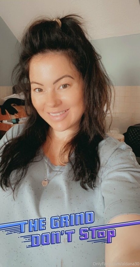 aldana30 onlyfans naked leaks