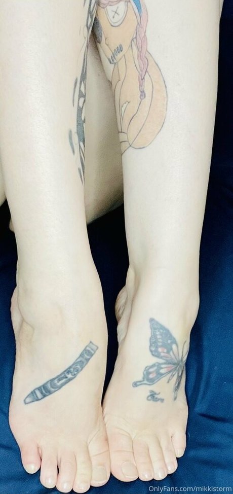 mikkistorm onlyfans nude pics