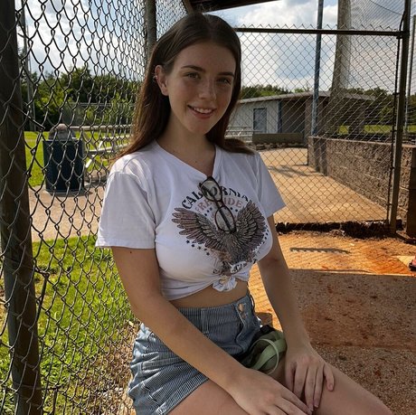 Xohalzy444 onlyfans leaked photos