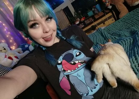 babe bellefree strip onlyfans