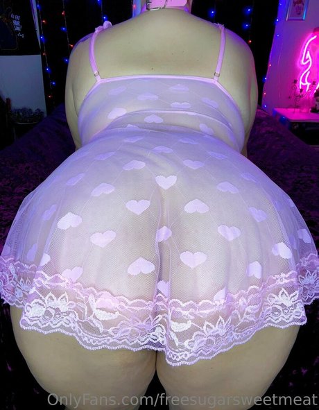 freesugarsweetmeat onlyfans tits