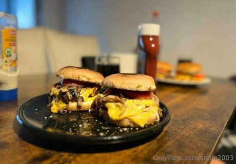 smile2003 onlyfans leaks xxx