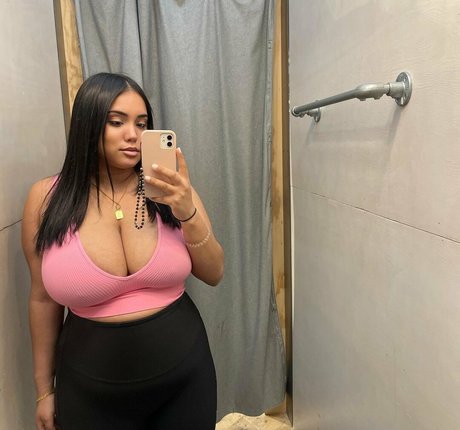 Yadamxox onlyfans naked