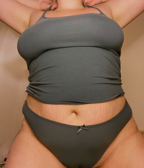 Snacky Thikums onlyfans free content