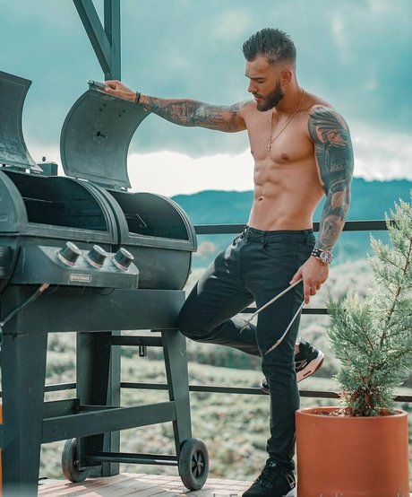 olivercolt on onlyfans