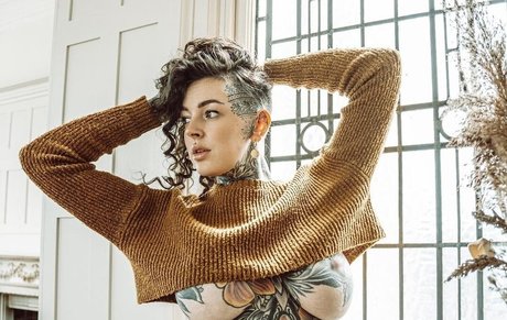 Jessica Surch onlyfans explicit content