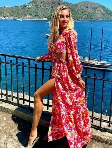 Tanya The Cat onlyfans leak porn