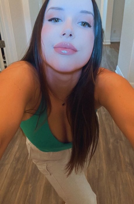 JackieMButler is on onlyfans