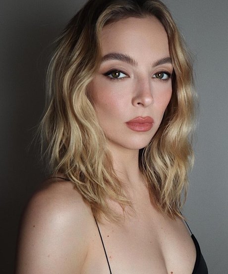Jodie Comer onlyfans leaks.